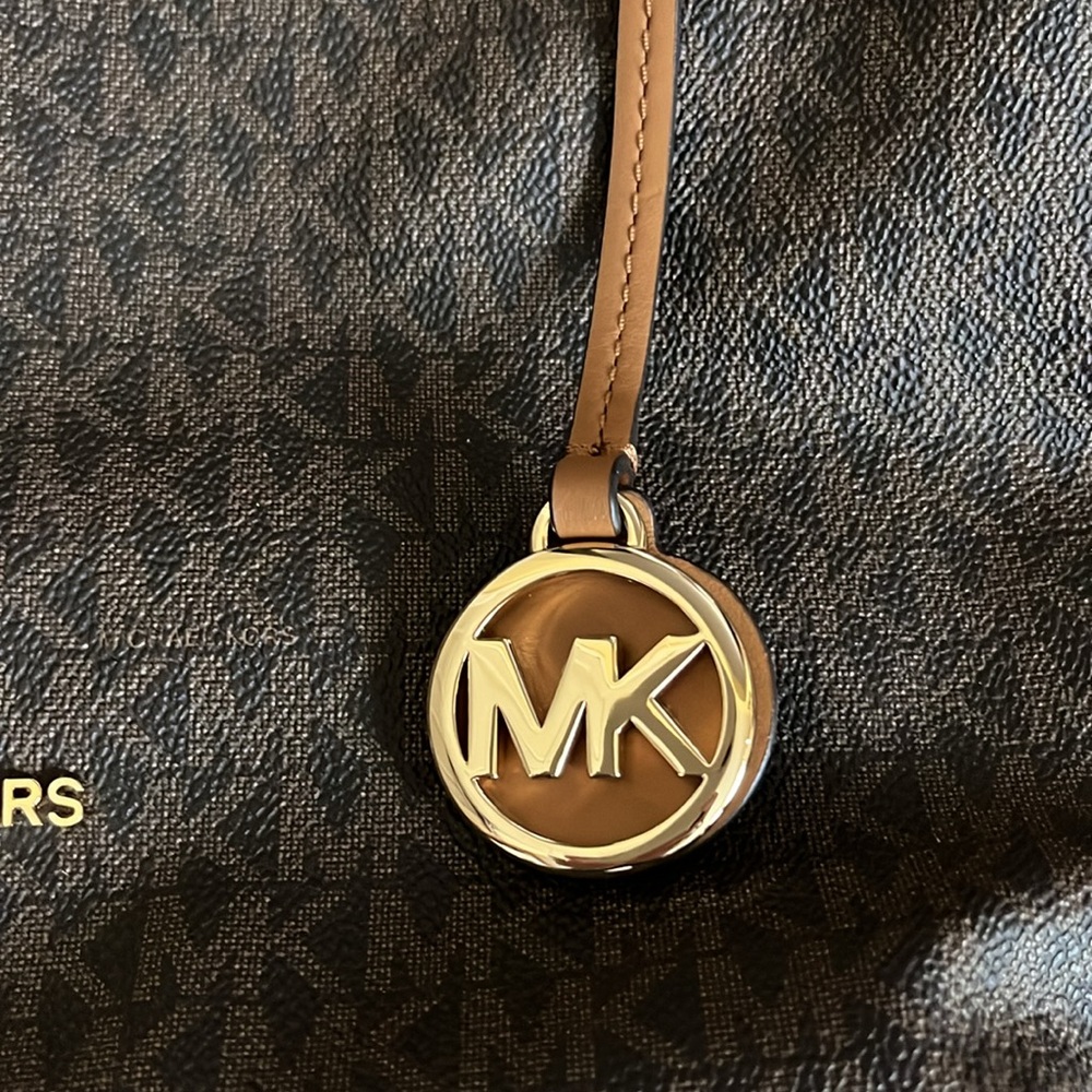 Brown Michael Kors Jet Set Shoulder Bag - Picture 4 of 8
